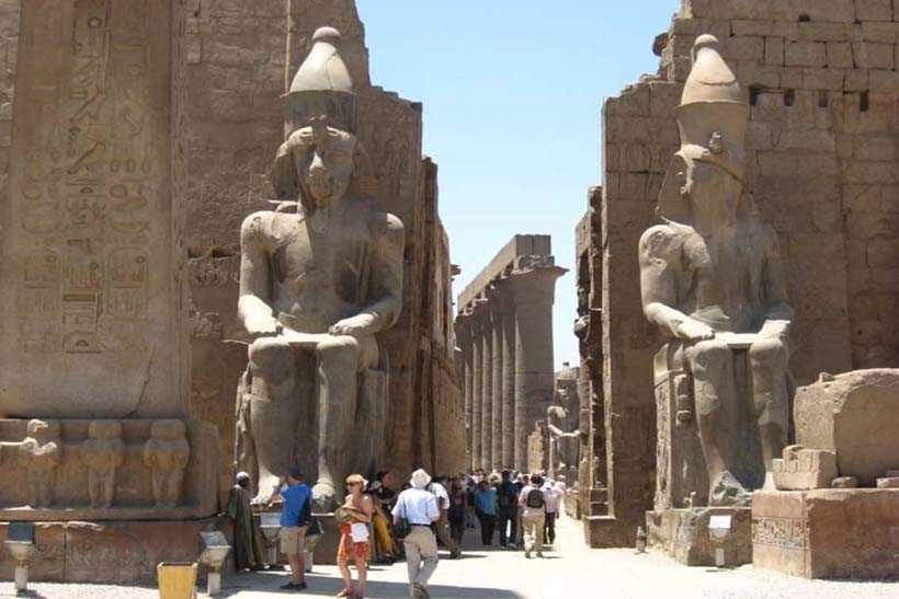 Private Day Tour: East and West Banks of Luxor